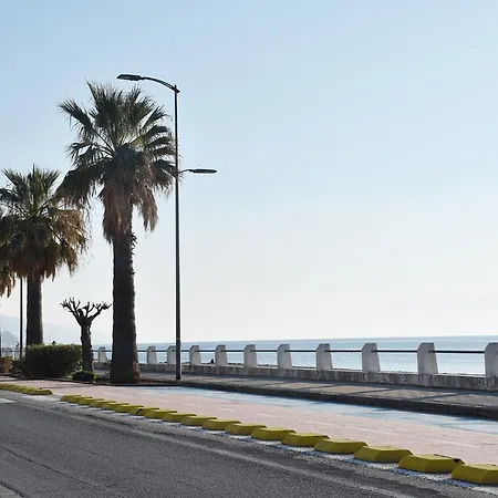 לינה וארוחת בוקר Alba Chiara פאולה